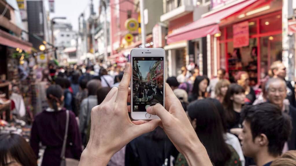 Street Smartphone Photography Ideas - 30 Stunning Sparks